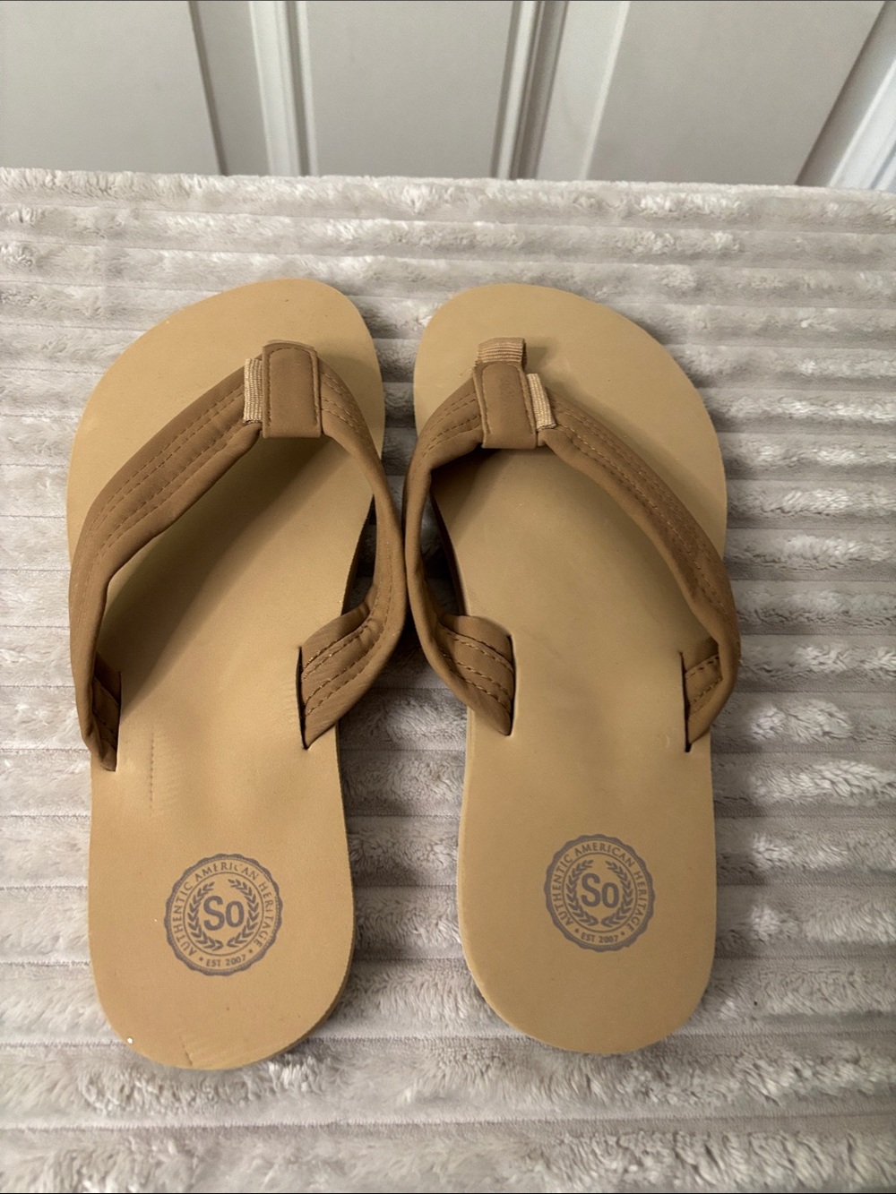 NWOT SO Tan Padded Strap Flip Flops